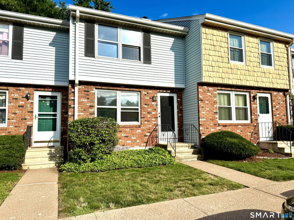 3 Saint Marc Circle Q, South Windsor, CT 06074