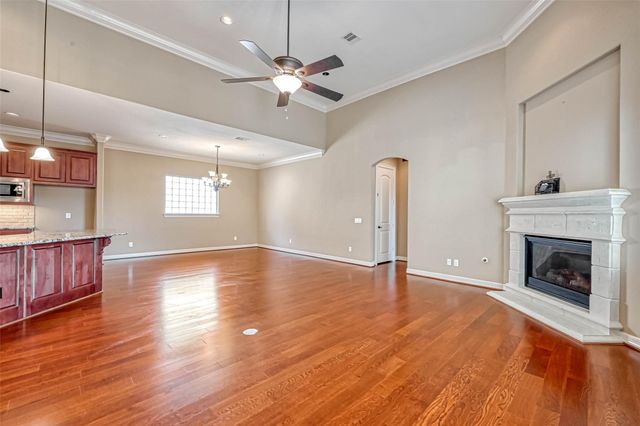 5014 Fairford Drive, Sugar Land, TX 77479