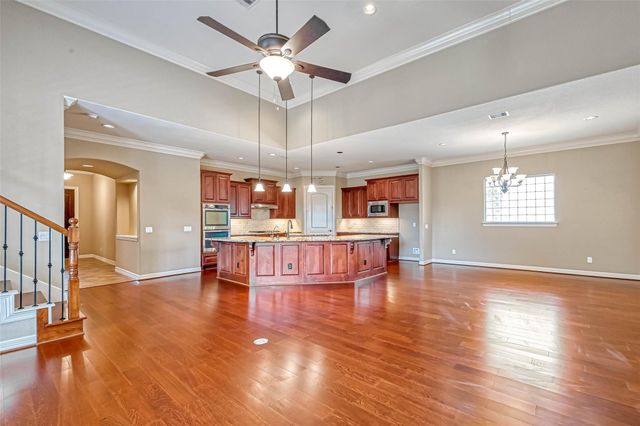 5014 Fairford Drive, Sugar Land, TX 77479