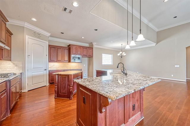 5014 Fairford Drive, Sugar Land, TX 77479