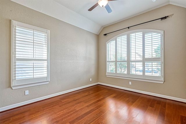 5014 Fairford Drive, Sugar Land, TX 77479