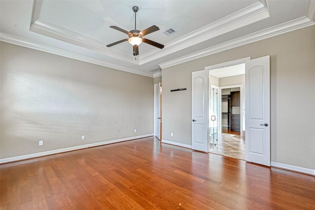 5014 Fairford Drive, Sugar Land, TX 77479