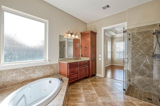 5014 Fairford Drive, Sugar Land, TX 77479
