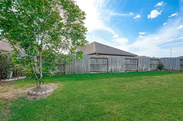 5014 Fairford Drive, Sugar Land, TX 77479