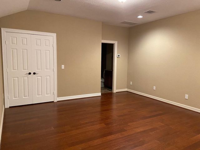 5014 Fairford Drive, Sugar Land, TX 77479