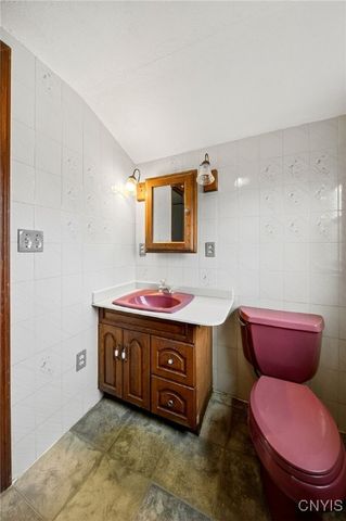 113 Rocky Road, Salina, NY 13090