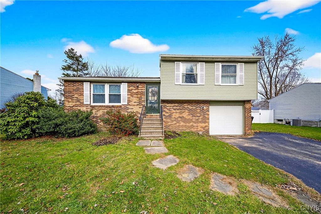 113 Rocky Road, Salina, NY 13090