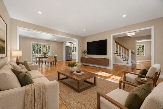 43 Martin, Douglas, MA 01516