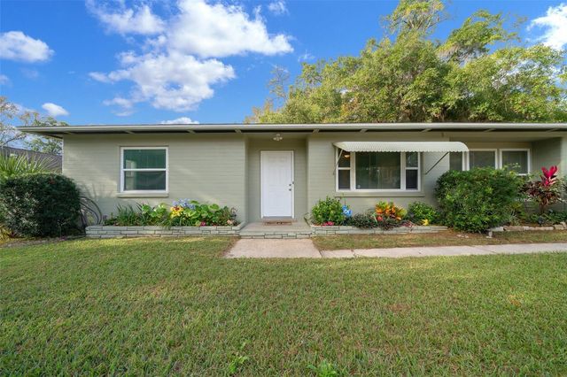 2810 SE LAKE WEIR AVENUE, Ocala, FL 34471