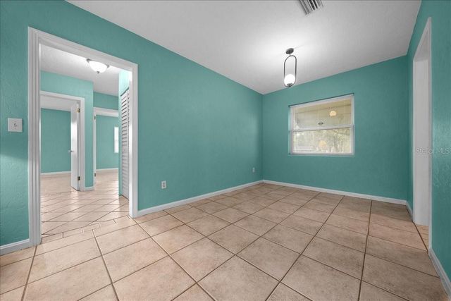 2810 SE LAKE WEIR AVENUE, Ocala, FL 34471