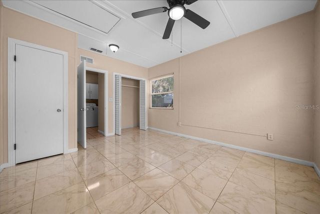 2810 SE LAKE WEIR AVENUE, Ocala, FL 34471