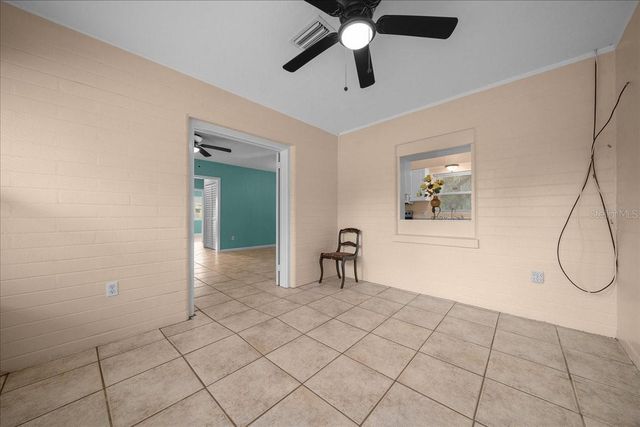 2810 SE LAKE WEIR AVENUE, Ocala, FL 34471