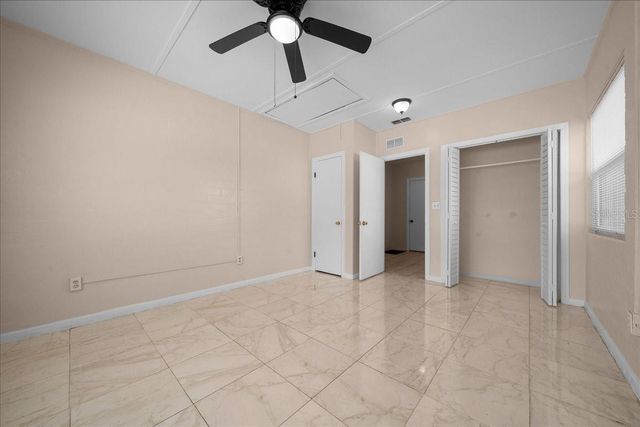 2810 SE LAKE WEIR AVENUE, Ocala, FL 34471