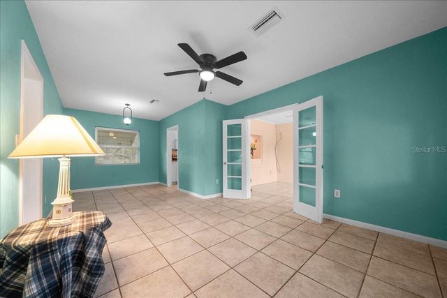 2810 SE LAKE WEIR AVENUE, Ocala, FL 34471