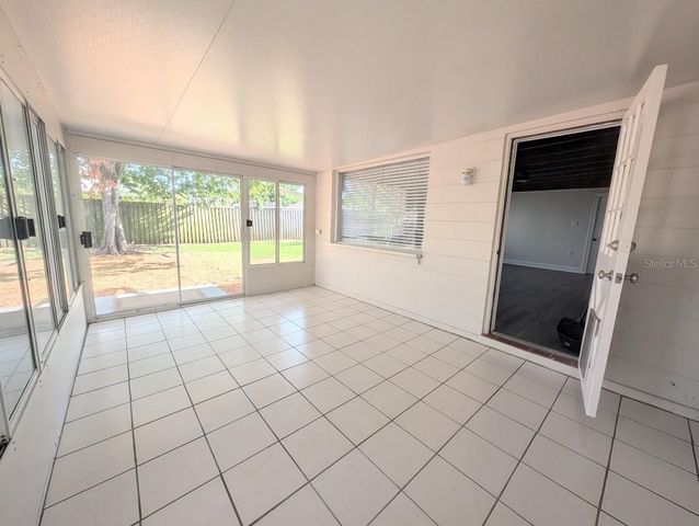 3902 W PAXTON AVENUE, Tampa, FL 33611