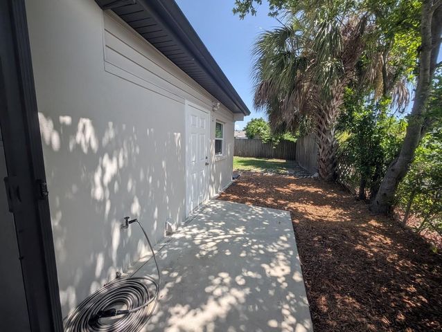 3902 W PAXTON AVENUE, Tampa, FL 33611