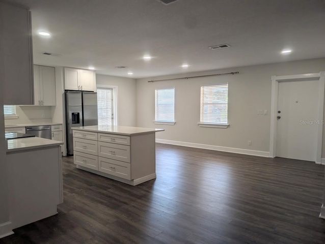 3902 W PAXTON AVENUE, Tampa, FL 33611