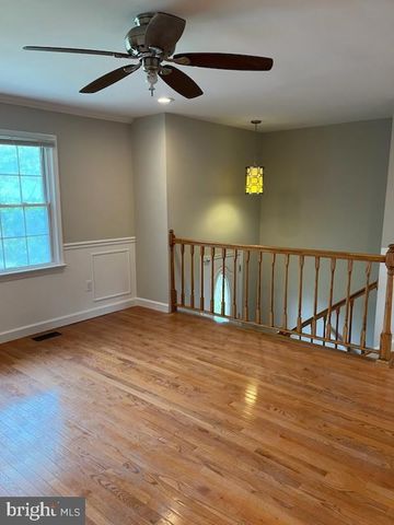 10310 MEADOWVIEW DR, Fredericksburg, VA 22408