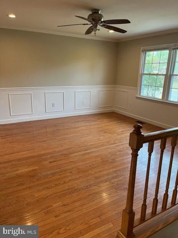 10310 MEADOWVIEW DR, Fredericksburg, VA 22408