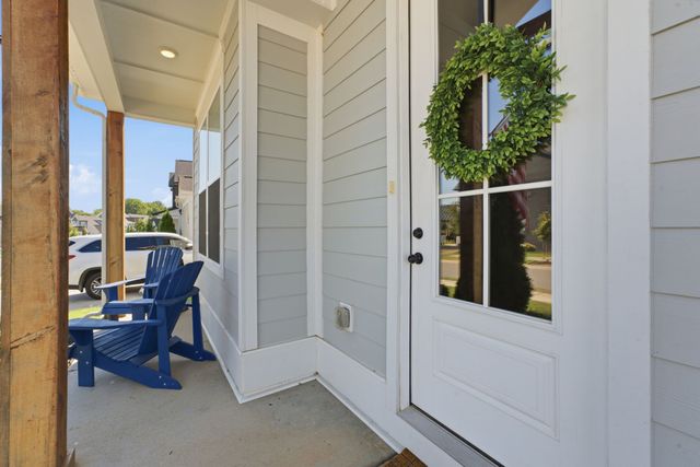 186 Daniel St, Pleasant View, TN 37146