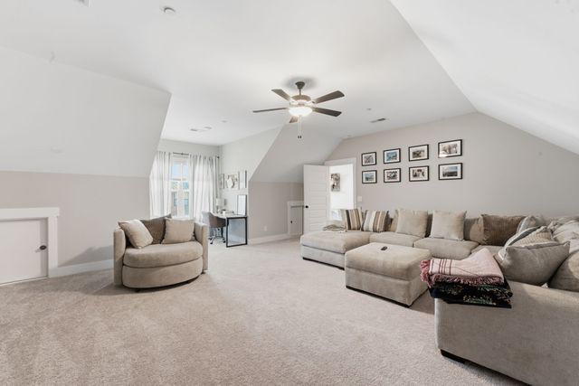 186 Daniel St, Pleasant View, TN 37146