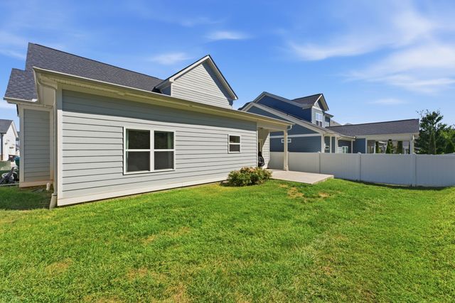 186 Daniel St, Pleasant View, TN 37146