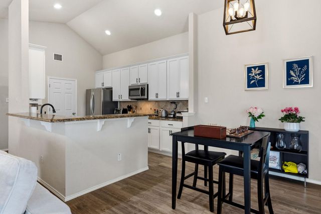 11528 Running Brush LN, Austin, TX 78717