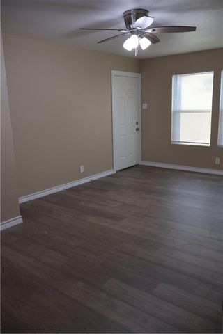 3306 Elgin St, Corpus Christi, TX 78405