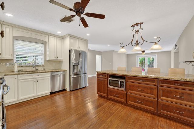 661 NW 66th Ave, Plantation, FL 33317