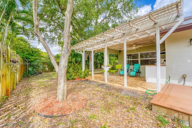 661 NW 66th Ave, Plantation, FL 33317