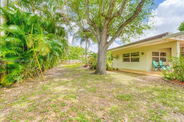 661 NW 66th Ave, Plantation, FL 33317