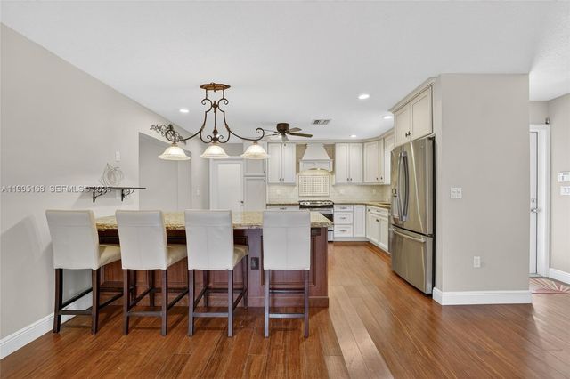 661 NW 66th Ave, Plantation, FL 33317