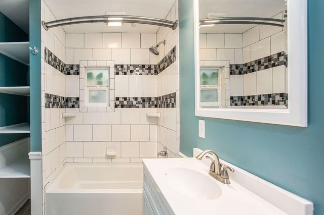 908-910 Temple Street SE, Grand Rapids, MI 49507