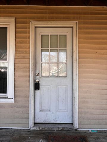 908-910 Temple Street SE, Grand Rapids, MI 49507