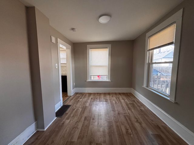 908-910 Temple Street SE, Grand Rapids, MI 49507