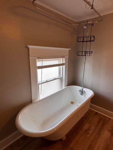 908-910 Temple Street SE, Grand Rapids, MI 49507