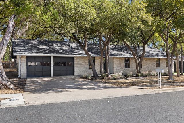 2008 Matthews LN, Austin, TX 78745