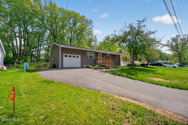 65 Curt Boulevard, Saratoga Springs, NY 12866