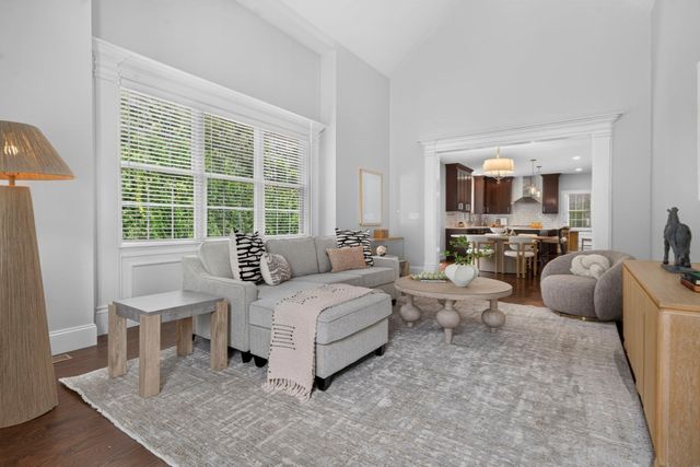 8 Sterling Ct., Northborough, MA 01532