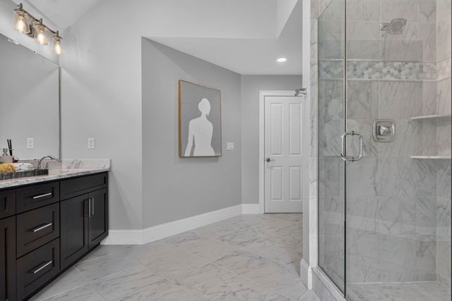 8 Sterling Ct., Northborough, MA 01532