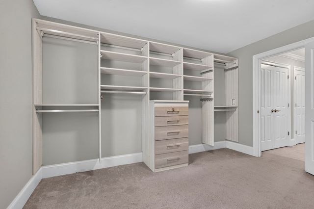 8 Sterling Ct., Northborough, MA 01532