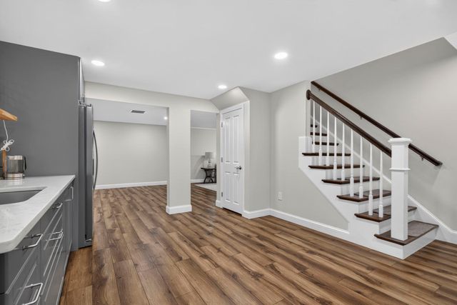 8 Sterling Ct., Northborough, MA 01532