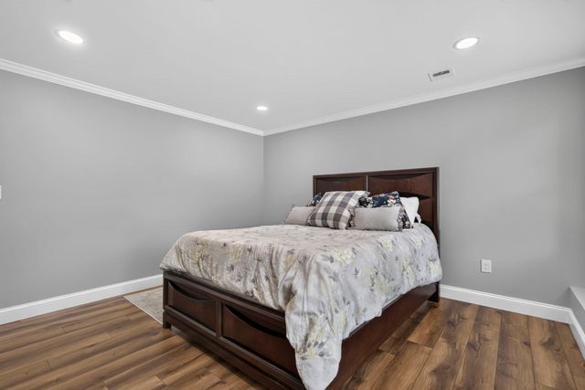 8 Sterling Ct., Northborough, MA 01532