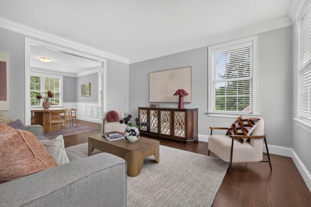 8 Sterling Ct., Northborough, MA 01532