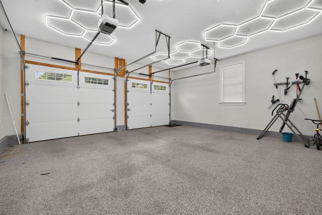8 Sterling Ct., Northborough, MA 01532