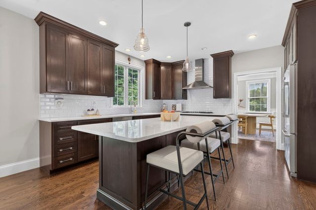 8 Sterling Ct., Northborough, MA 01532