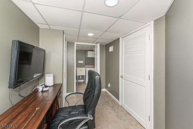 34 Coolidge Ave, West Caldwell Twp., NJ 07006