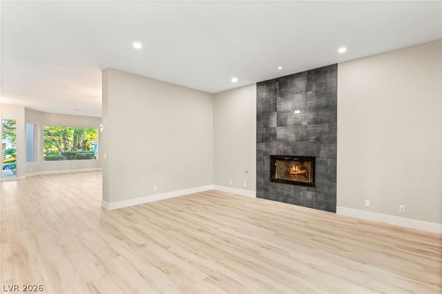 1605 Shadow Rock Drive, Las Vegas, NV 89117