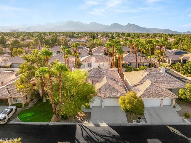 1605 Shadow Rock Drive, Las Vegas, NV 89117