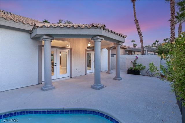 1605 Shadow Rock Drive, Las Vegas, NV 89117